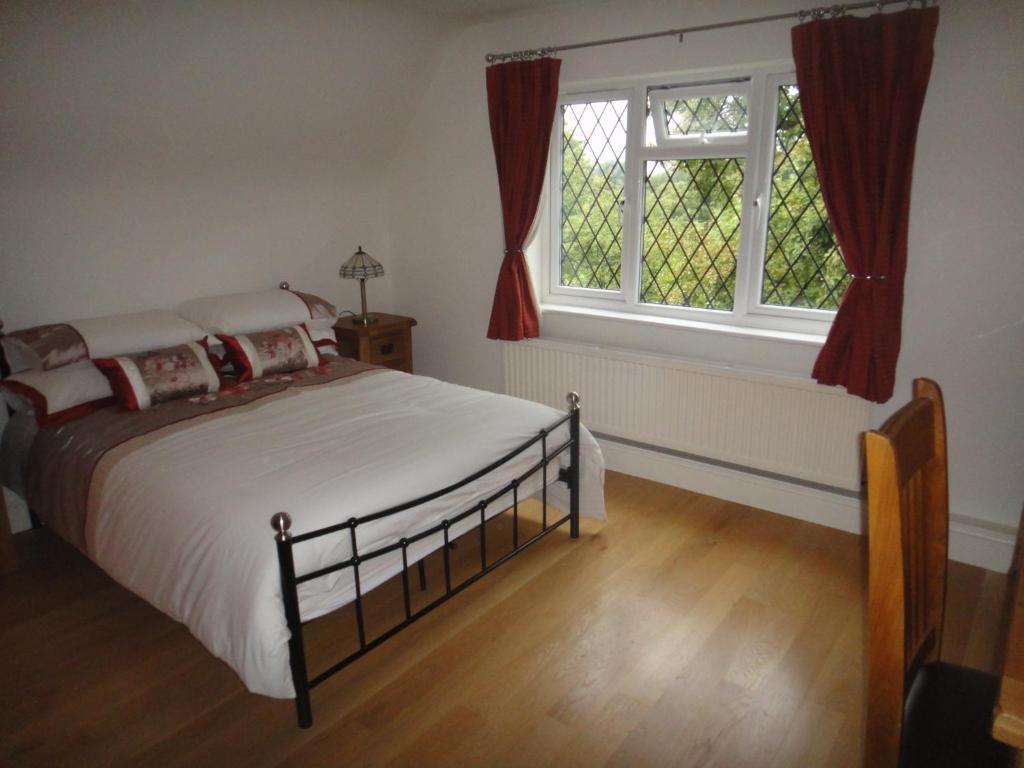 The Oaks Guest House London Room photo
